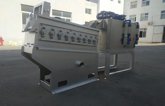 污泥脫水機(jī)污泥含水率高是什么原因