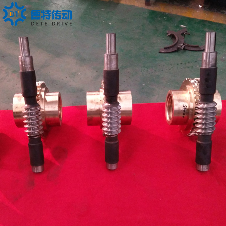 無(wú)間隙蝸輪蝸桿